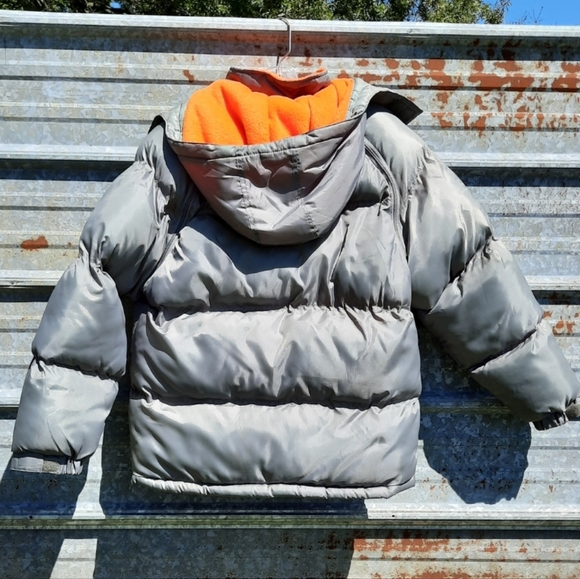 Vintage Style Heavy-duty Arizona Puffer Coat With Removable Sleeves and Hood - Picture 5 of 14